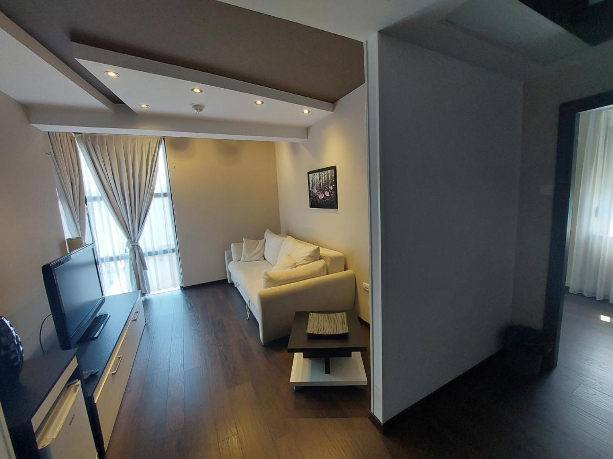 Motel Ms Srpski Itebej ภายนอก รูปภาพ