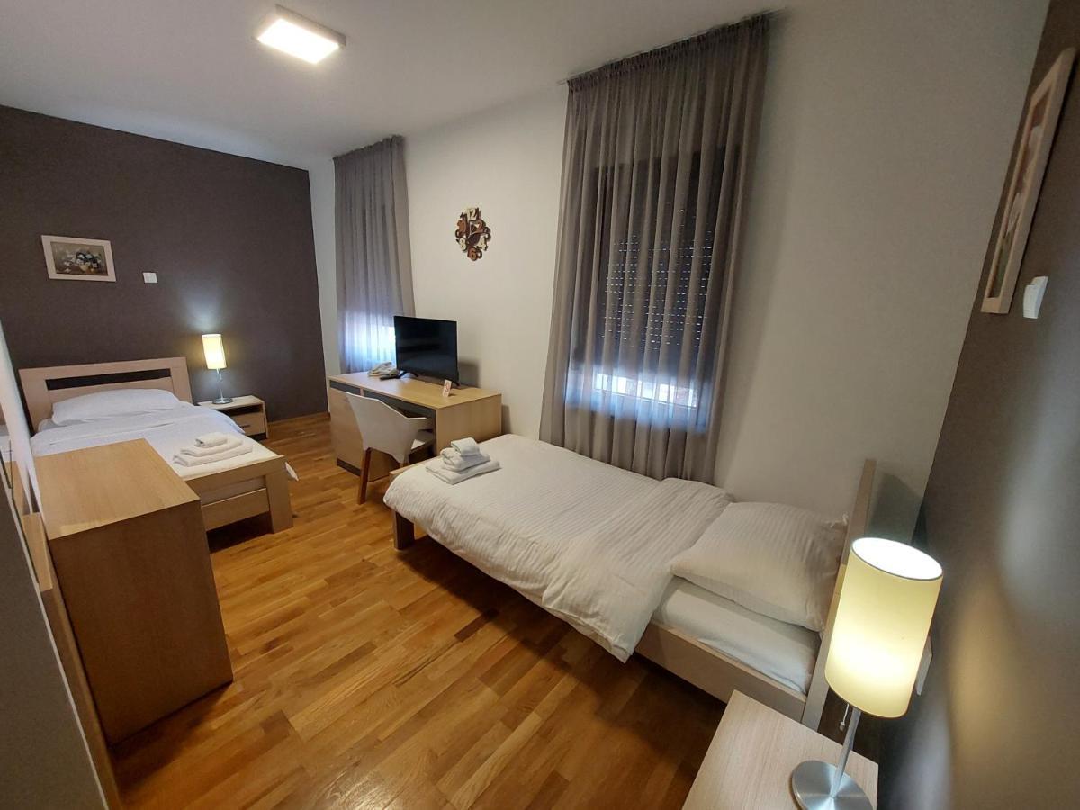 Motel Ms Srpski Itebej ภายนอก รูปภาพ